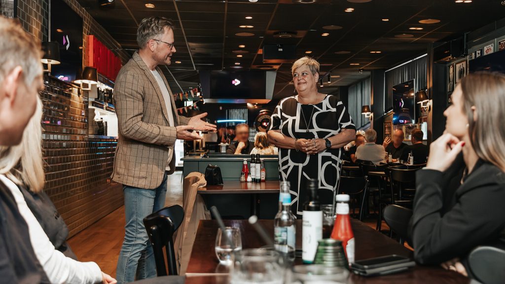 ORDFØRER: Harstads ordfører Else-Marie Stenhaug delte sine tanker om byutvikling og hvor viktig det er å skape boliger som tiltrekker unge. Foto: Camilla Norvoll, Paparazzi